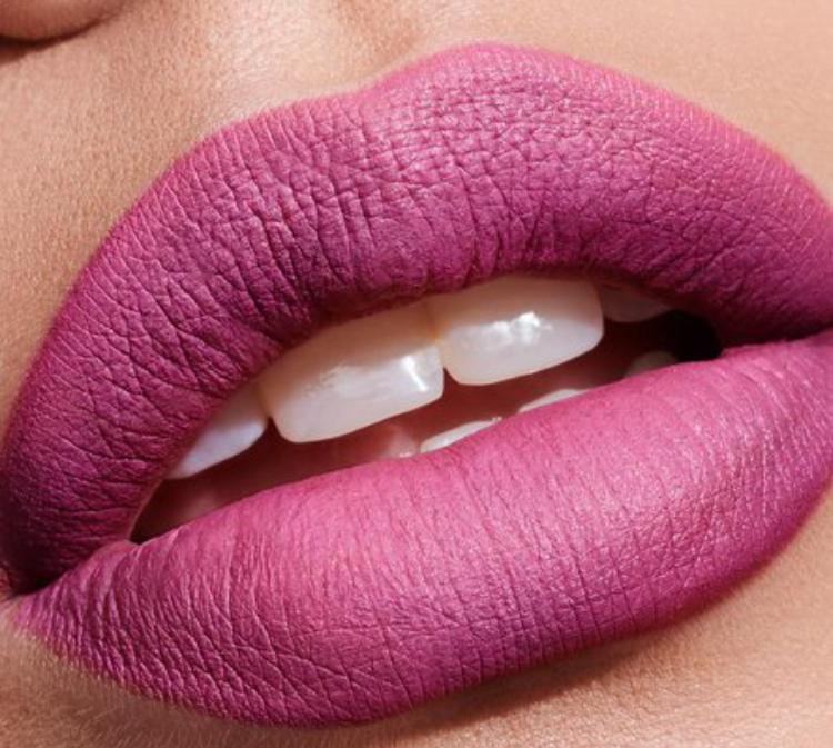 Labial de Larga Duración Colorfix Iconic