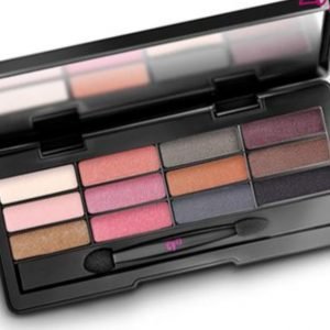 paleta de sombras compactas twelve o´clock